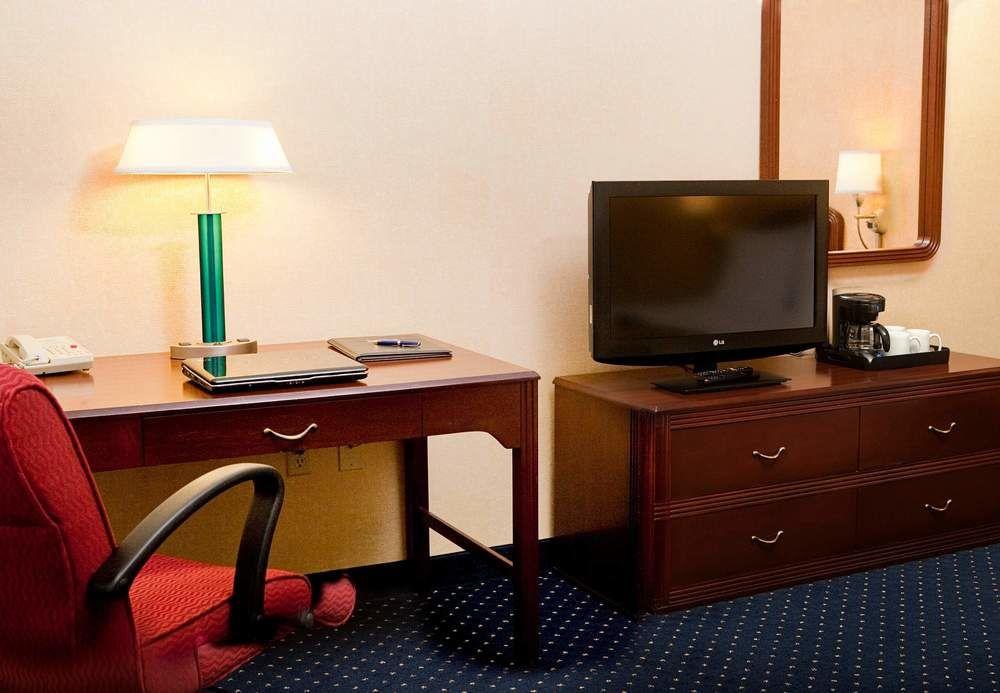 Courtyard By Marriott Ливермор Экстерьер фото